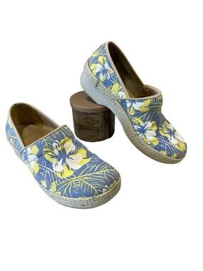 Women's Dansko Volley Blue Flower Print Canvas Nursing Shoes Clogs US 10 EU40